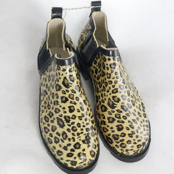 New LEOPARD PRINT Rubber Ankle Rain Boots Sz 9-10 - Picture 3 of 7